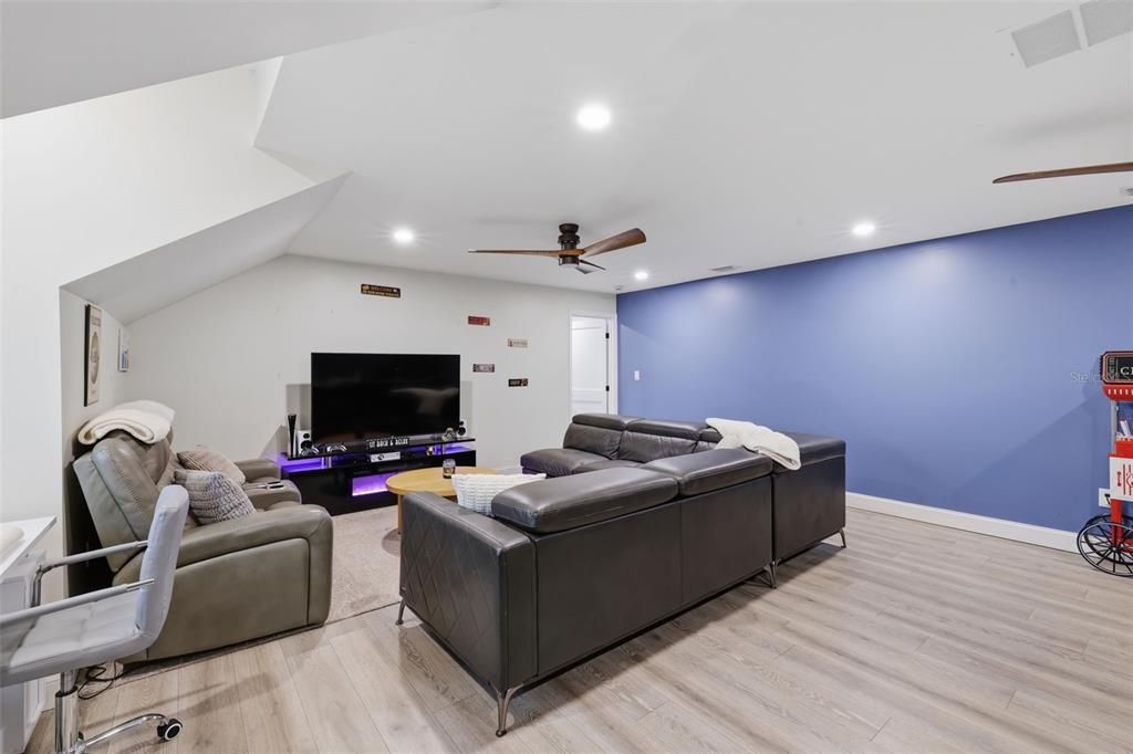 For Sale: $1,799,000 (5 beds, 4 baths, 3382 Square Feet)