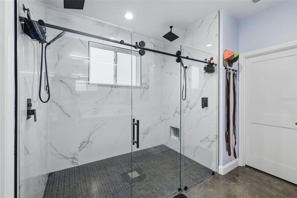 For Sale: $1,799,000 (5 beds, 4 baths, 3382 Square Feet)