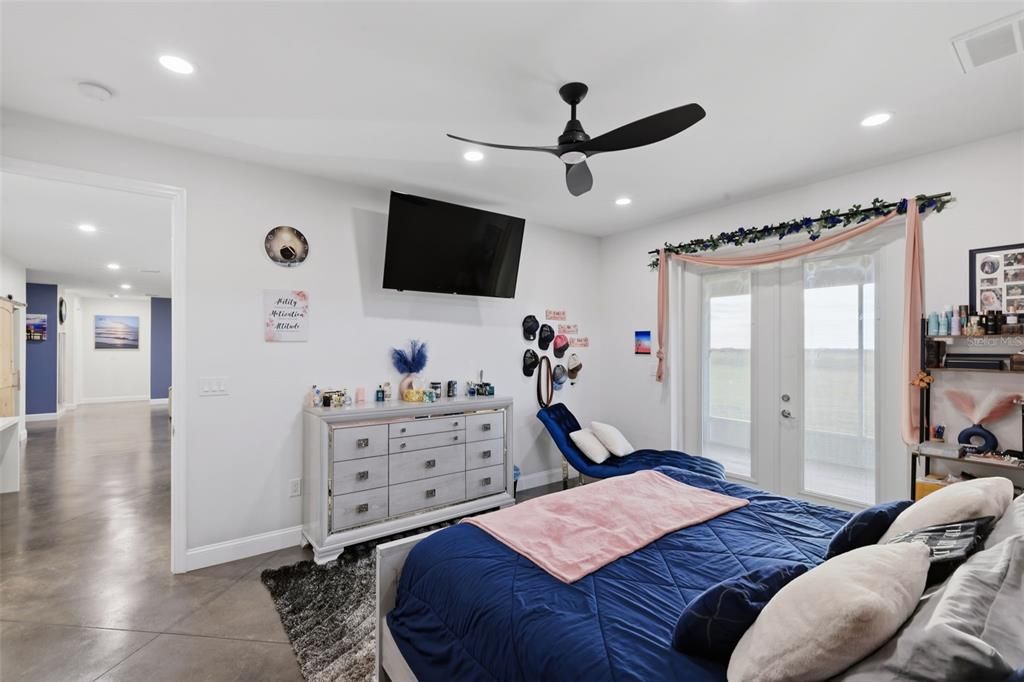 For Sale: $1,799,000 (5 beds, 4 baths, 3382 Square Feet)