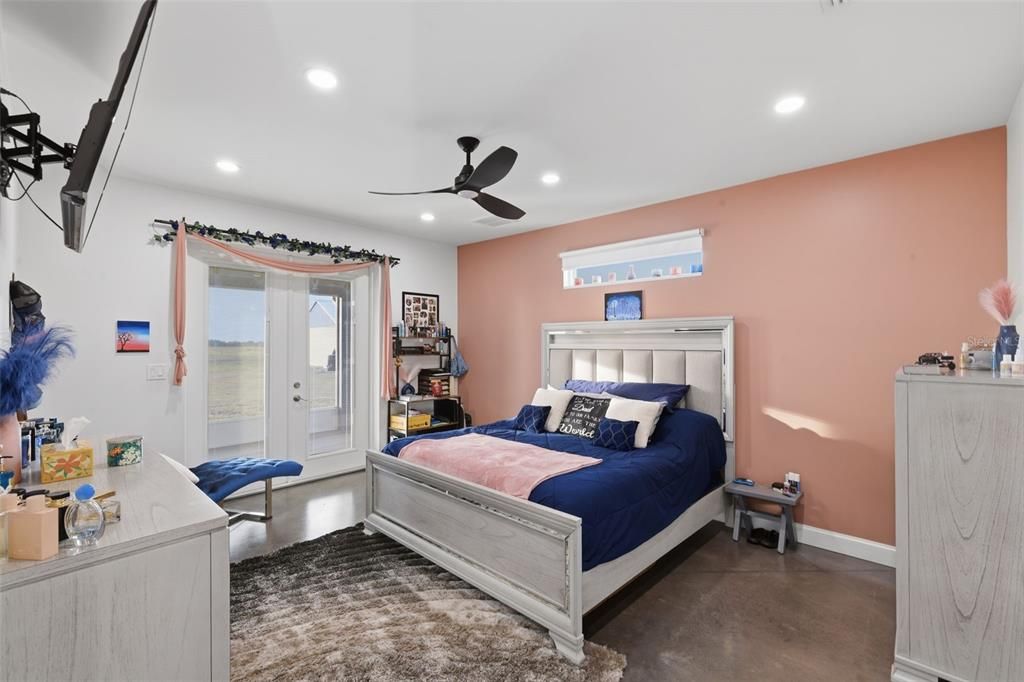 For Sale: $1,799,000 (5 beds, 4 baths, 3382 Square Feet)