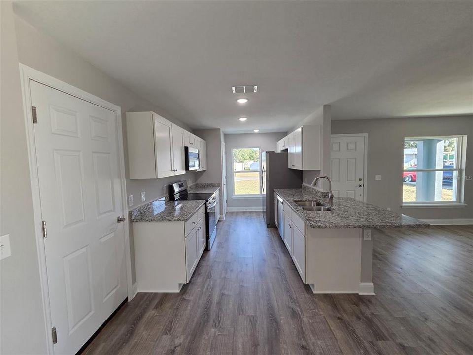 En Venta: $259,000 (3 camas, 2 baños, 1173 Pies cuadrados)