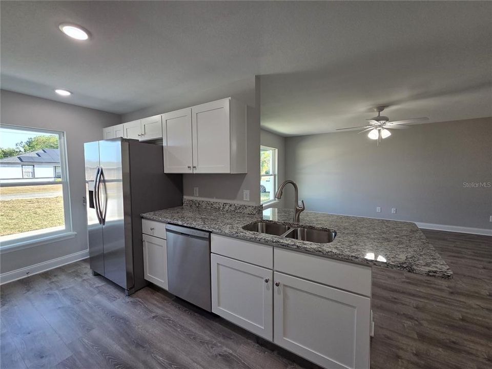 En Venta: $259,000 (3 camas, 2 baños, 1173 Pies cuadrados)