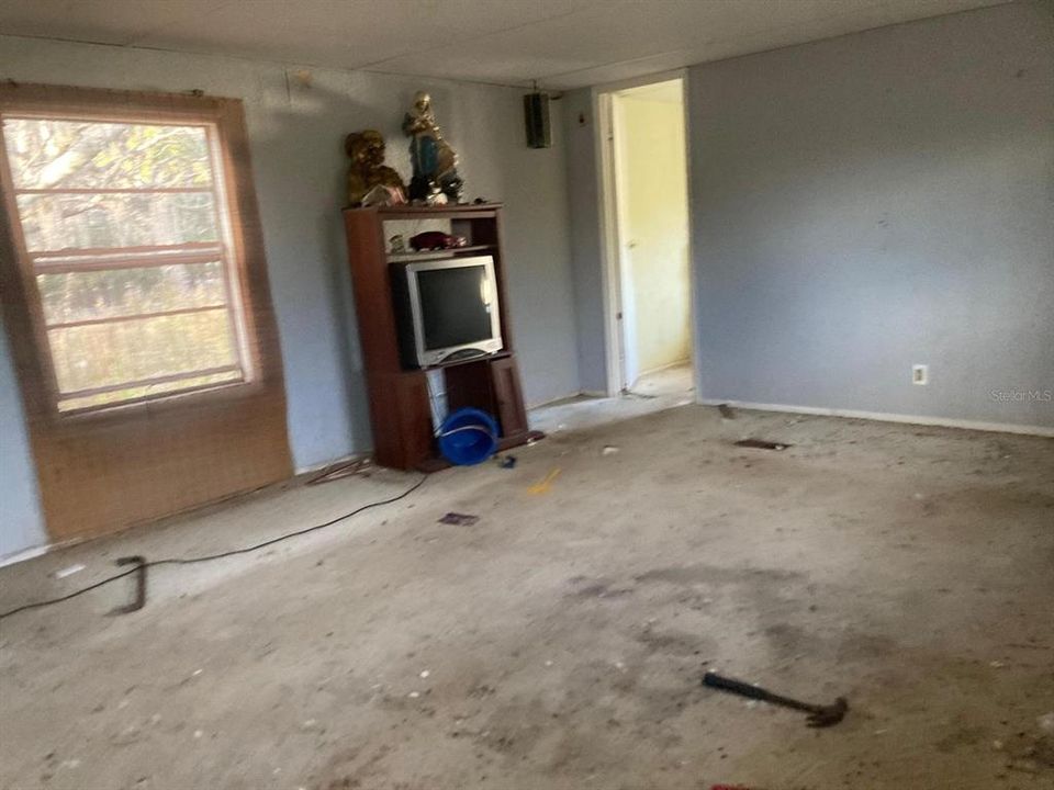 For Sale: $119,000 (2 beds, 2 baths, 1288 Square Feet)