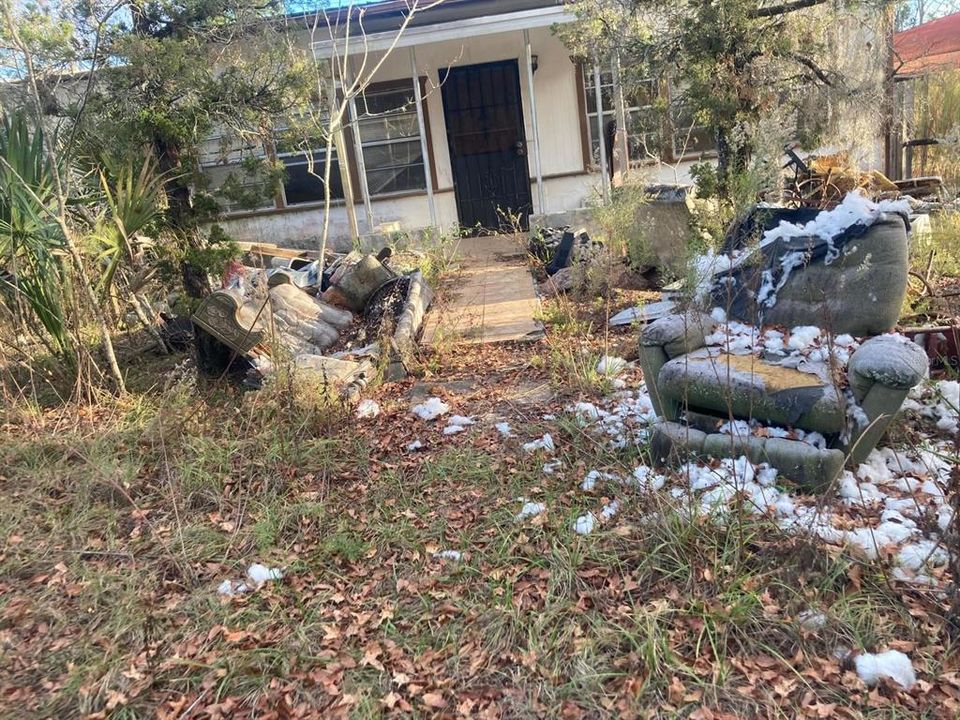 For Sale: $119,000 (2 beds, 2 baths, 1288 Square Feet)