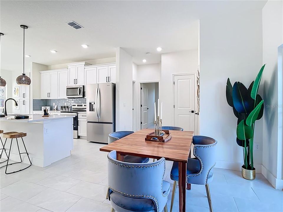 For Sale: $369,900 (4 beds, 2 baths, 1773 Square Feet)