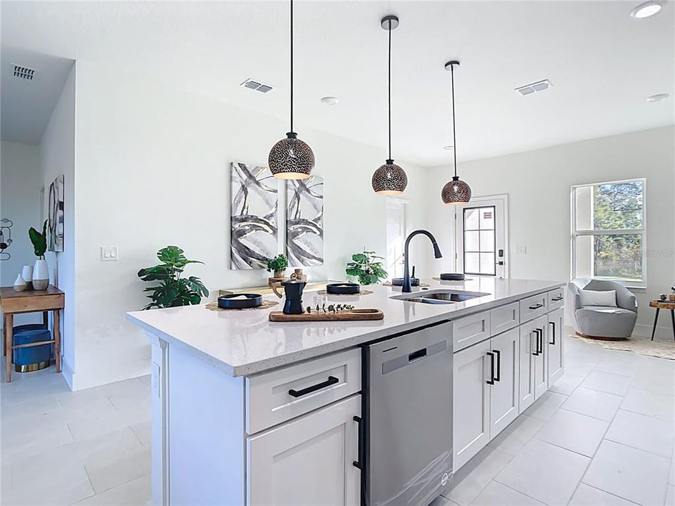 For Sale: $369,900 (4 beds, 2 baths, 1773 Square Feet)