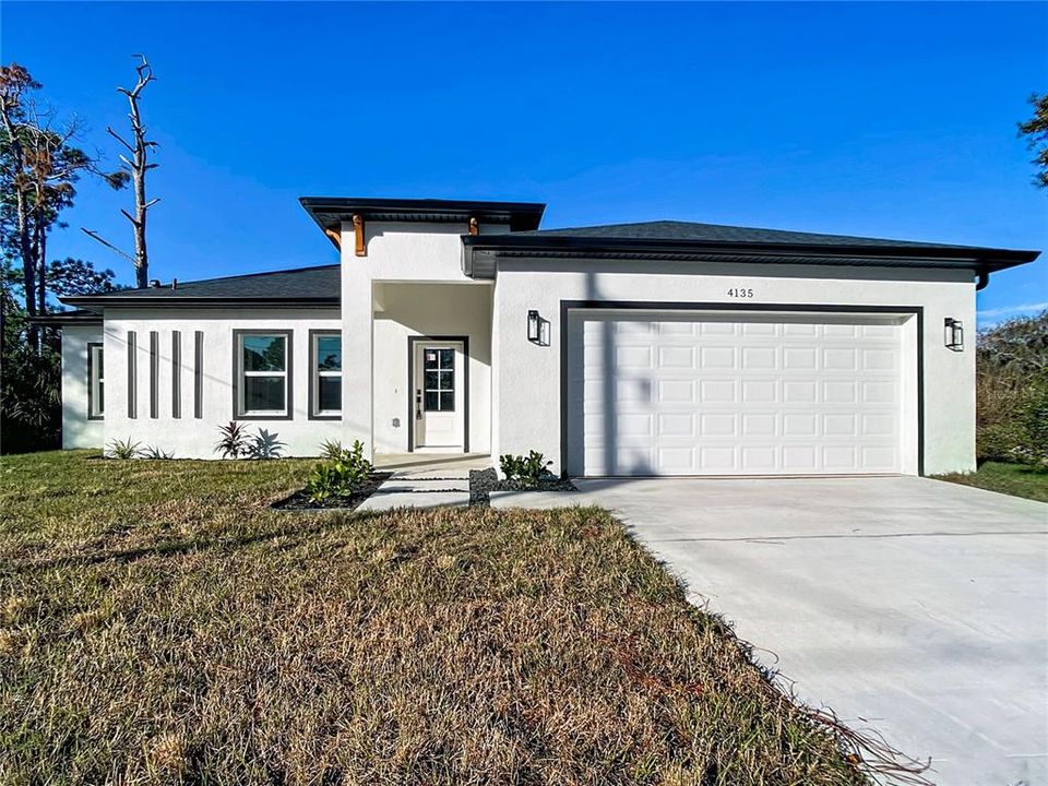 For Sale: $369,900 (4 beds, 2 baths, 1773 Square Feet)