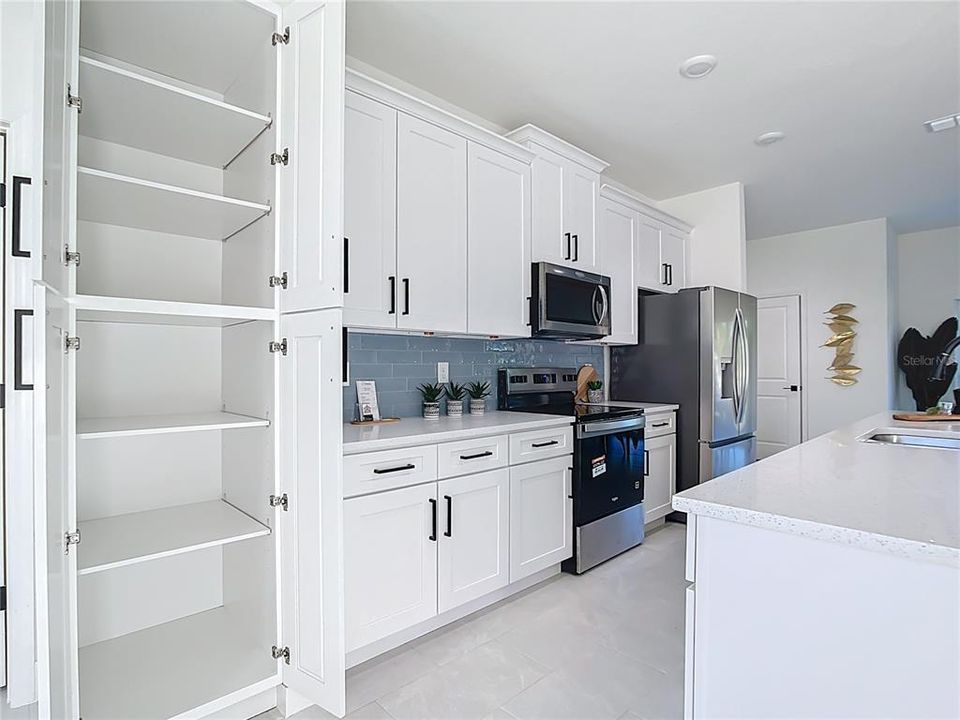 For Sale: $369,900 (4 beds, 2 baths, 1773 Square Feet)