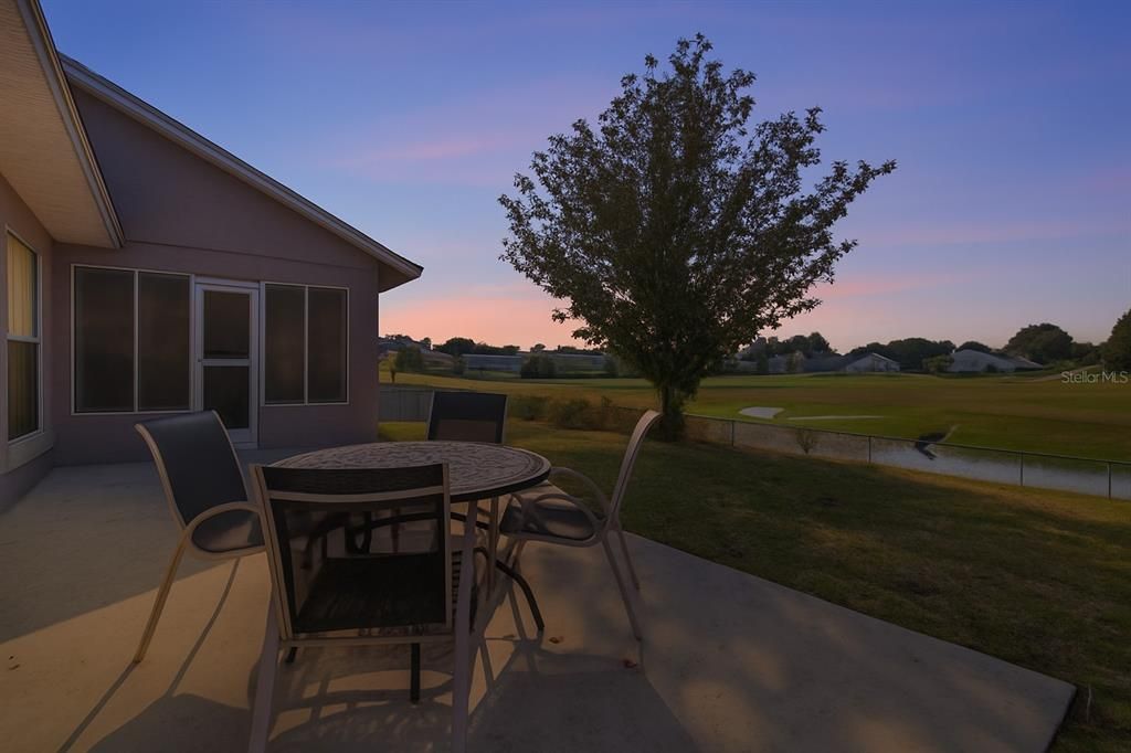 For Sale: $385,000 (3 beds, 2 baths, 1943 Square Feet)