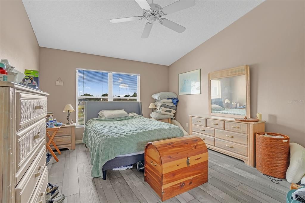 For Sale: $385,000 (3 beds, 2 baths, 1943 Square Feet)