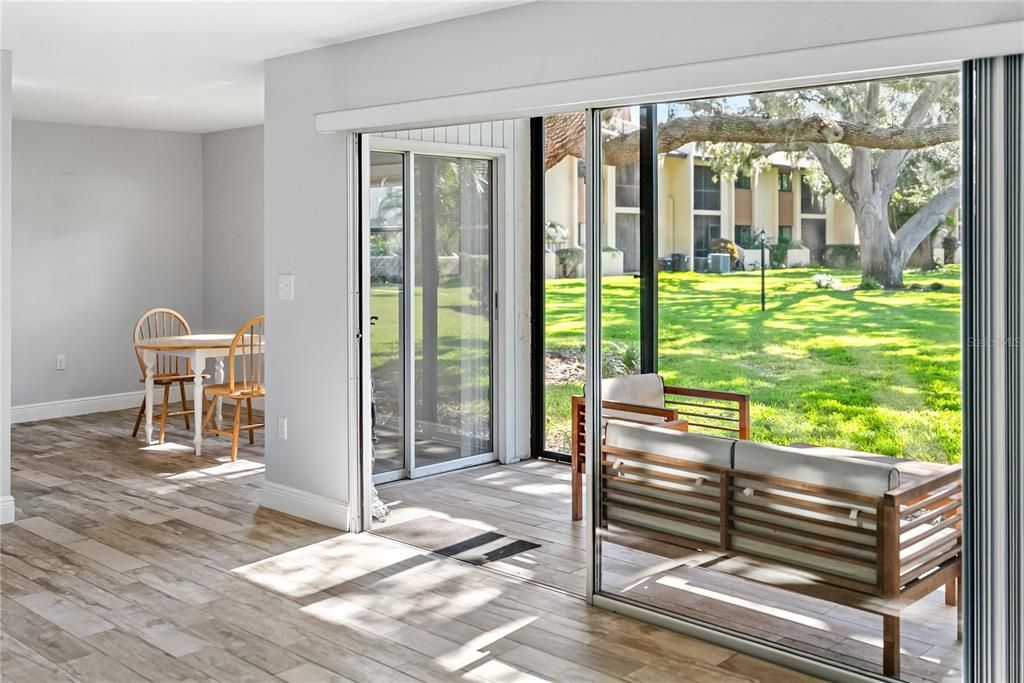 待售: $210,000 (2 贝兹, 2 浴室, 1090 平方英尺)