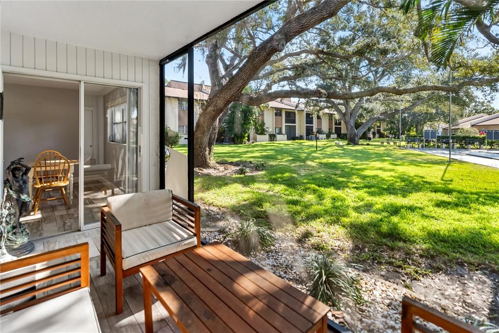 待售: $210,000 (2 贝兹, 2 浴室, 1090 平方英尺)