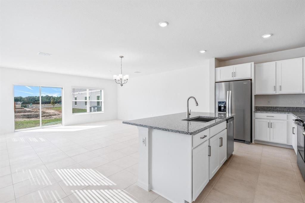 В аренду: $2,250 (3 спален, 2 ванн, 1685 Квадратных фут)