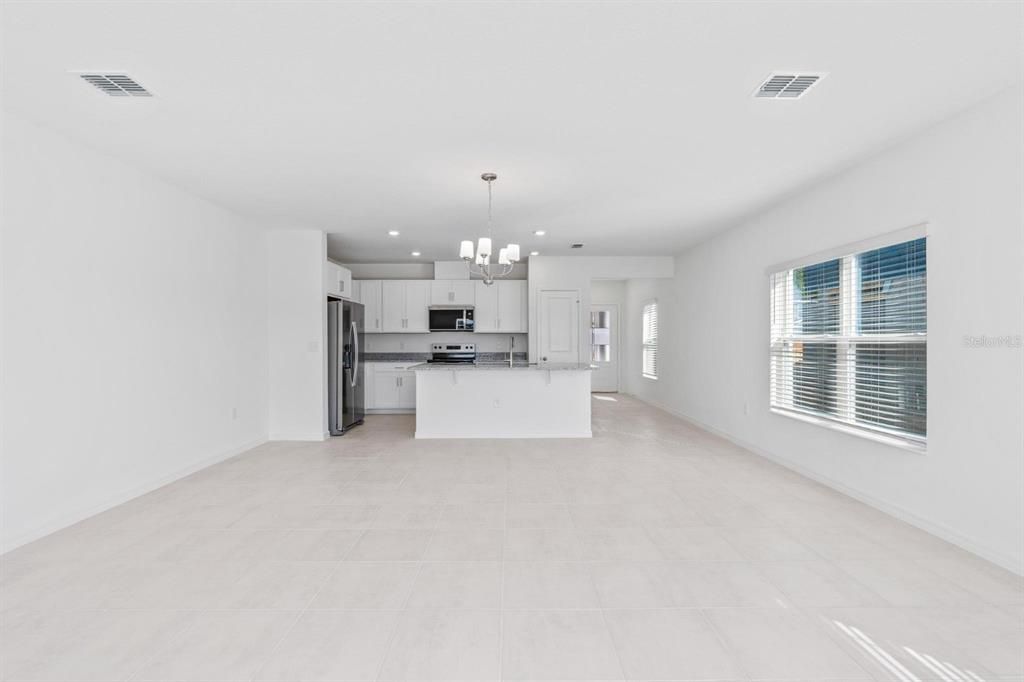 В аренду: $2,250 (3 спален, 2 ванн, 1685 Квадратных фут)