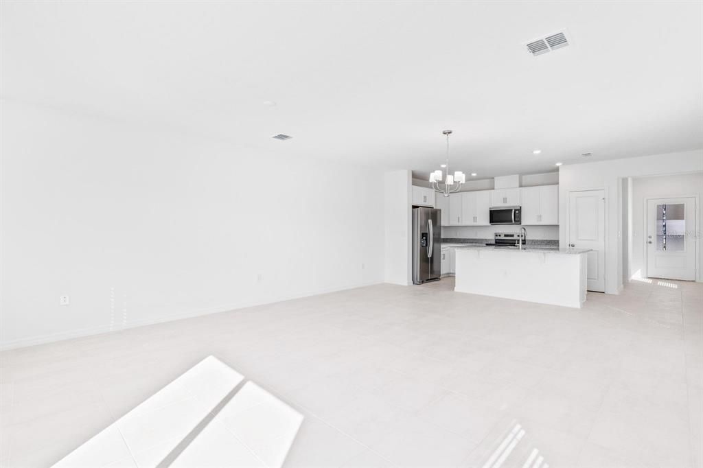 В аренду: $2,250 (3 спален, 2 ванн, 1685 Квадратных фут)