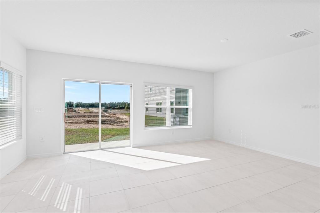 В аренду: $2,250 (3 спален, 2 ванн, 1685 Квадратных фут)