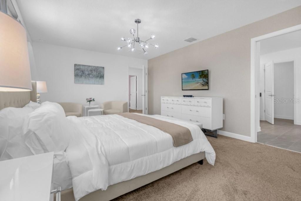 待售: $790,000 (6 贝兹, 6 浴室, 3843 平方英尺)