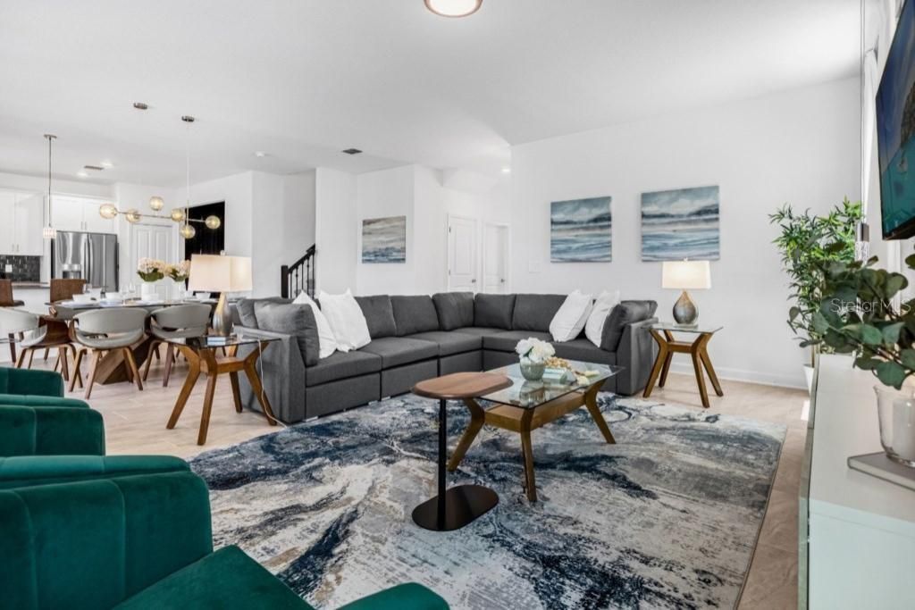 待售: $790,000 (6 贝兹, 6 浴室, 3843 平方英尺)