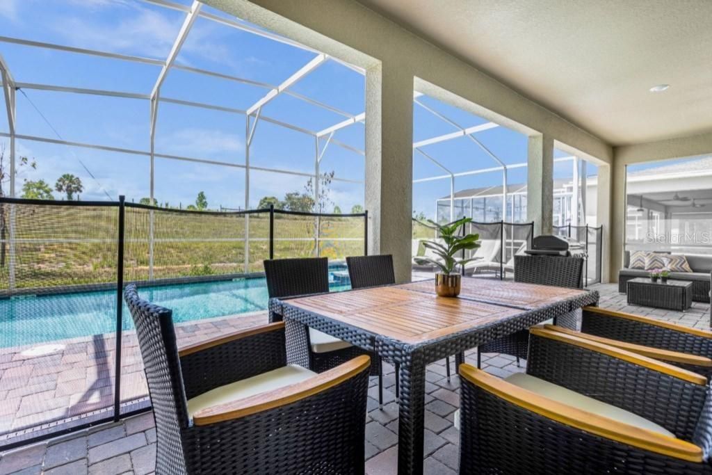 待售: $790,000 (6 贝兹, 6 浴室, 3843 平方英尺)