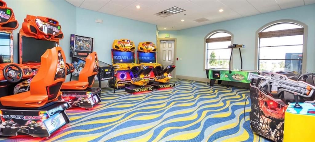 На продажу: $790,000 (6 спален, 6 ванн, 3843 Квадратных фут)