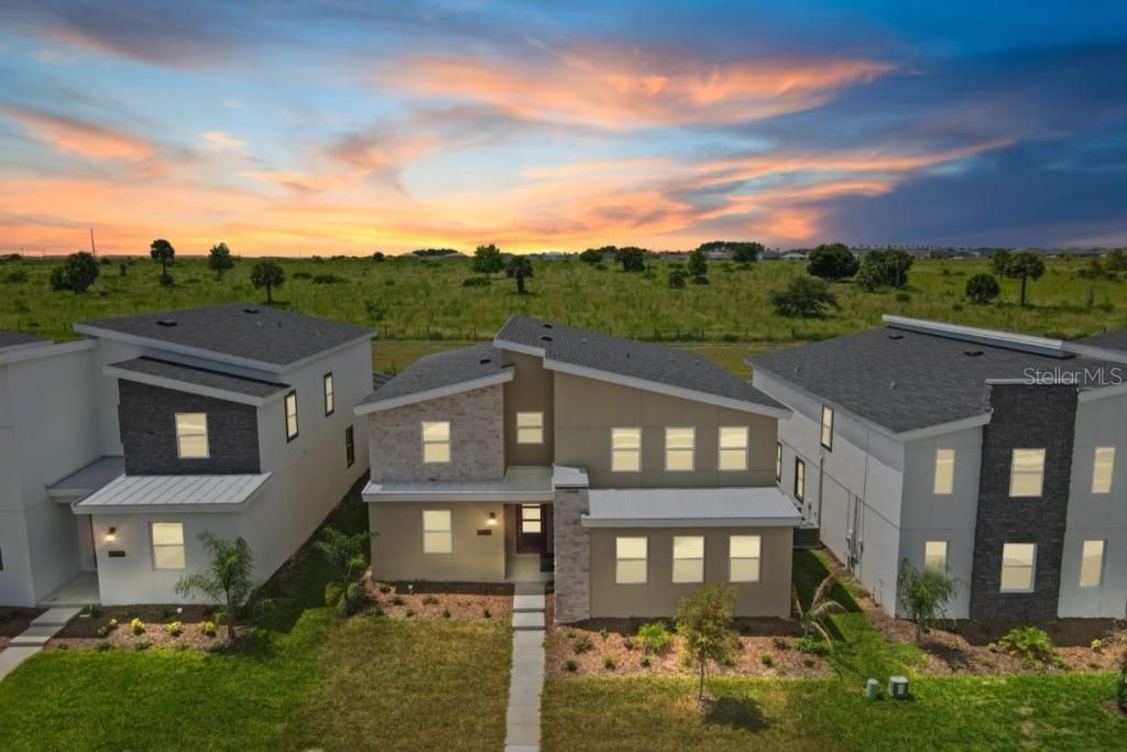 待售: $790,000 (6 贝兹, 6 浴室, 3843 平方英尺)