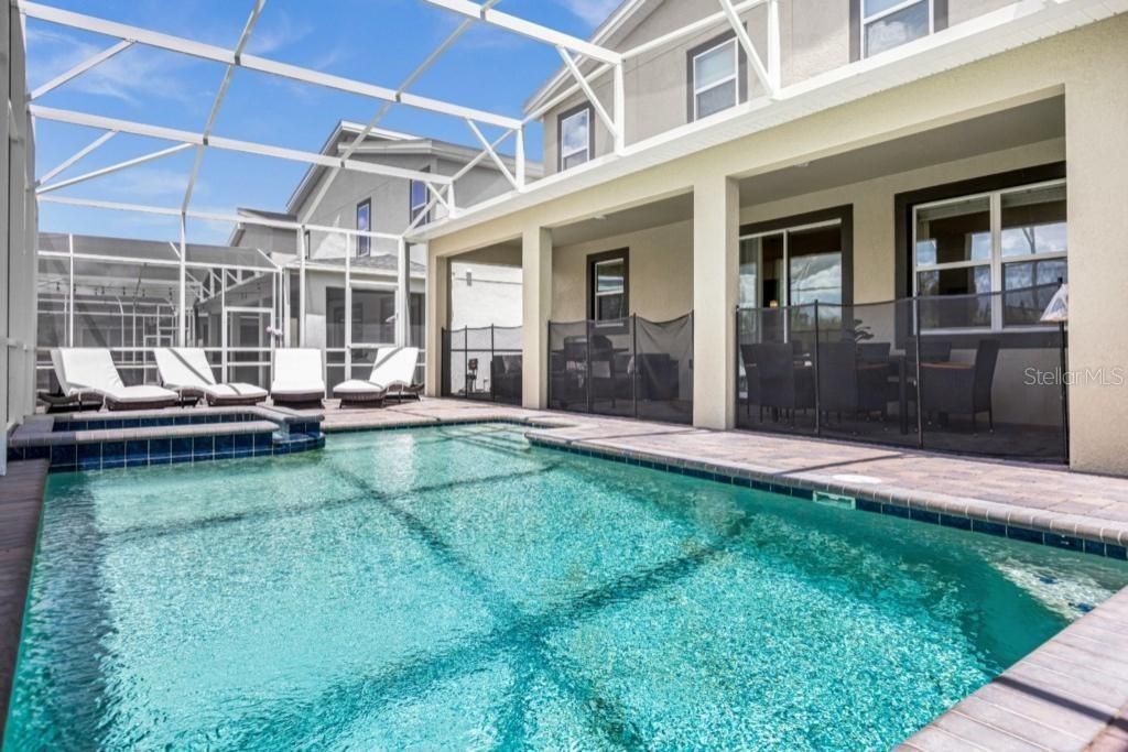 待售: $790,000 (6 贝兹, 6 浴室, 3843 平方英尺)