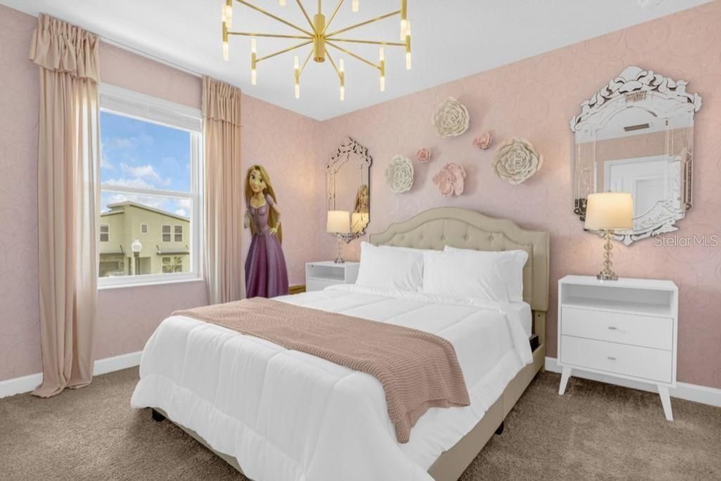 待售: $790,000 (6 贝兹, 6 浴室, 3843 平方英尺)