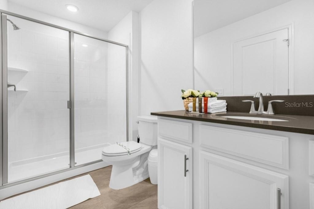 待售: $790,000 (6 贝兹, 6 浴室, 3843 平方英尺)