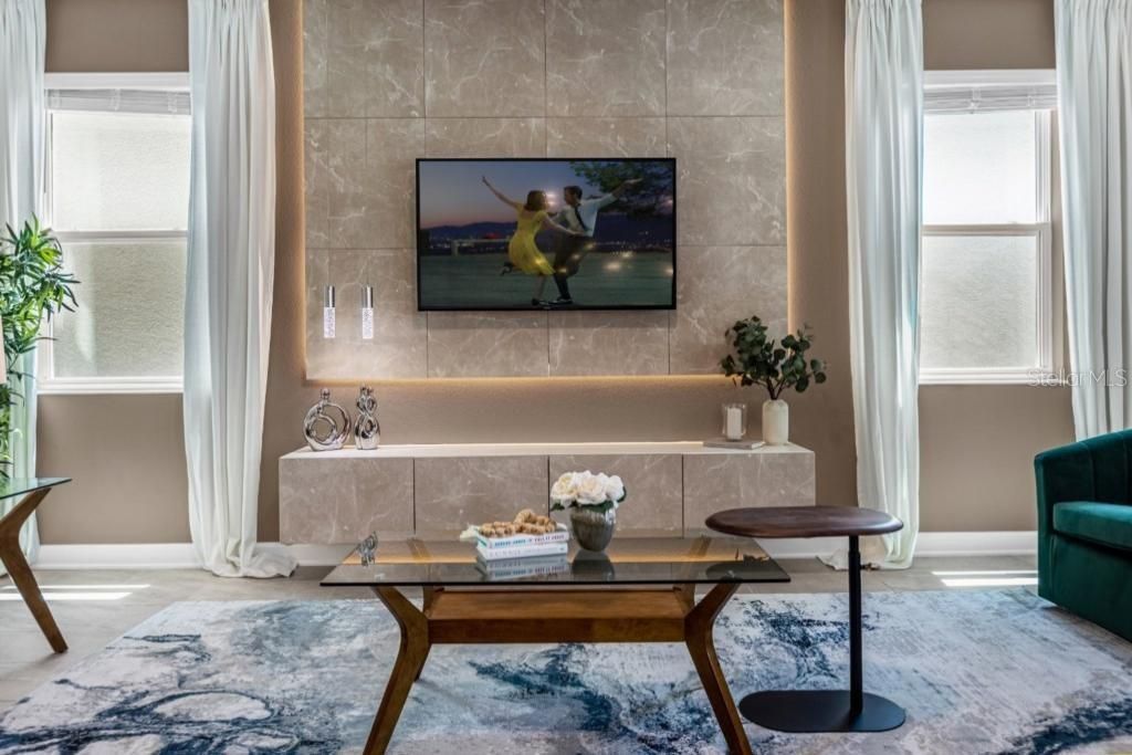 待售: $790,000 (6 贝兹, 6 浴室, 3843 平方英尺)