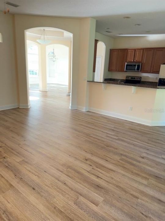 出租: $2,900 (3 贝兹, 3 浴室, 2667 平方英尺)