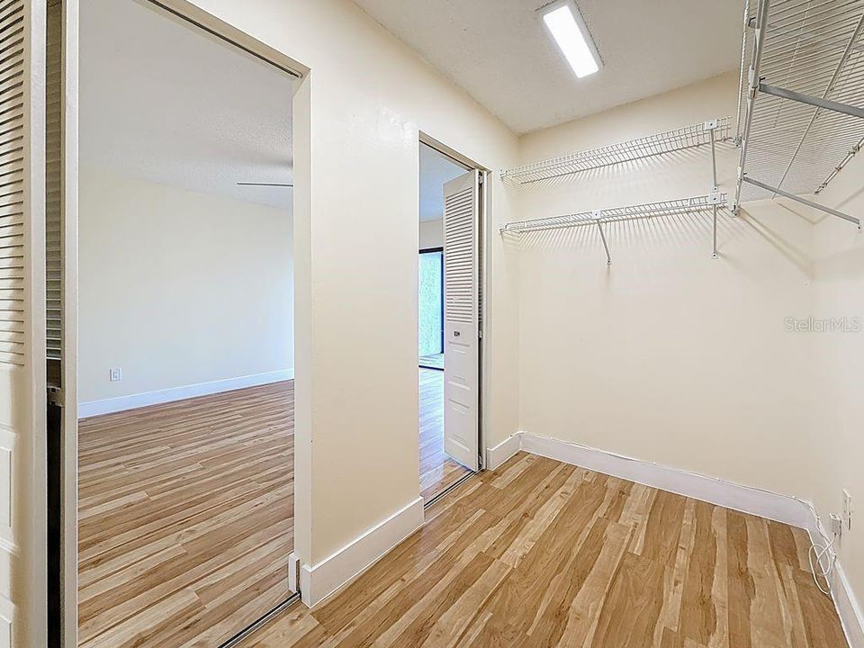 На продажу: $270,000 (2 спален, 2 ванн, 1440 Квадратных фут)