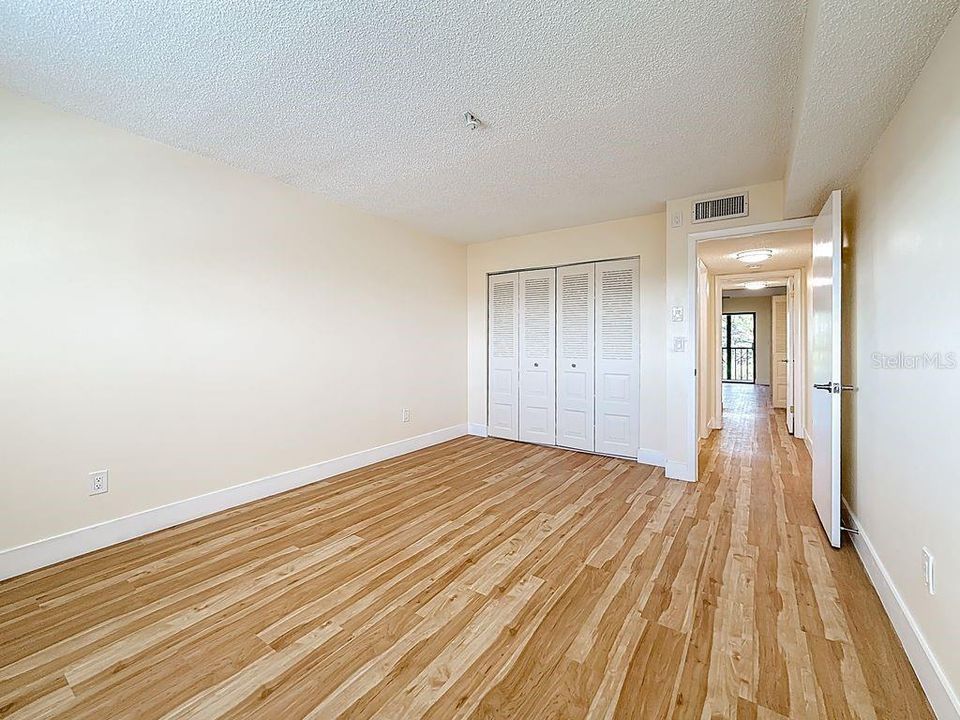 На продажу: $270,000 (2 спален, 2 ванн, 1440 Квадратных фут)