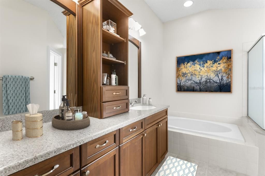 For Sale: $450,000 (3 beds, 2 baths, 1624 Square Feet)