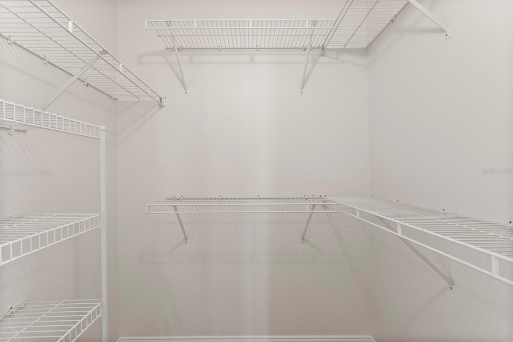 For Sale: $450,000 (3 beds, 2 baths, 1624 Square Feet)