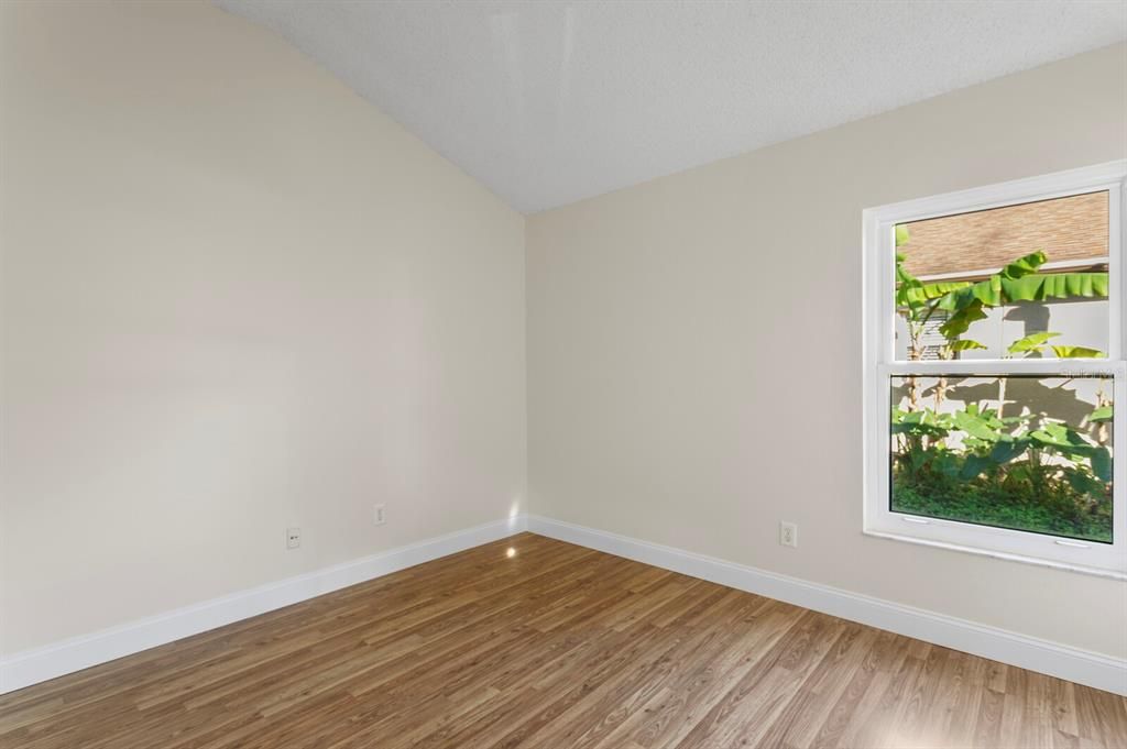 For Sale: $450,000 (3 beds, 2 baths, 1624 Square Feet)