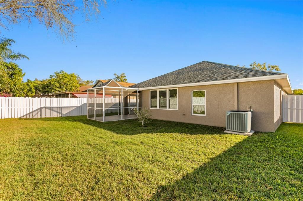 For Sale: $450,000 (3 beds, 2 baths, 1624 Square Feet)