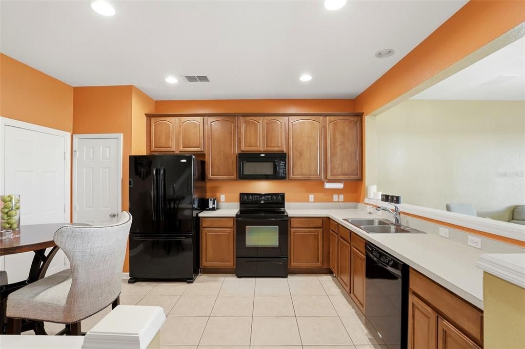 For Sale: $390,000 (3 beds, 2 baths, 1608 Square Feet)