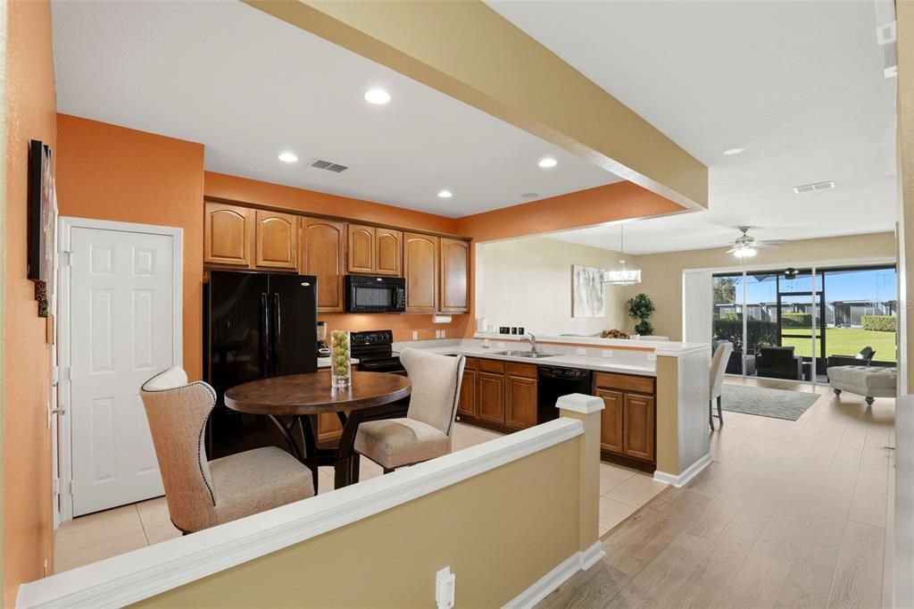 For Sale: $390,000 (3 beds, 2 baths, 1608 Square Feet)