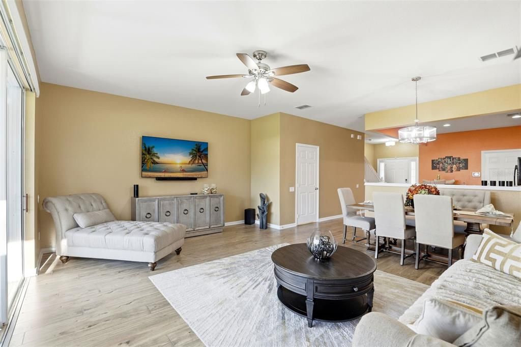 For Sale: $390,000 (3 beds, 2 baths, 1608 Square Feet)