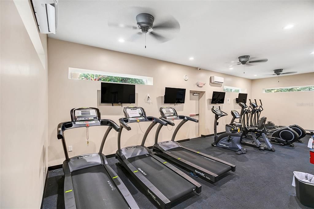 For Sale: $390,000 (3 beds, 2 baths, 1608 Square Feet)