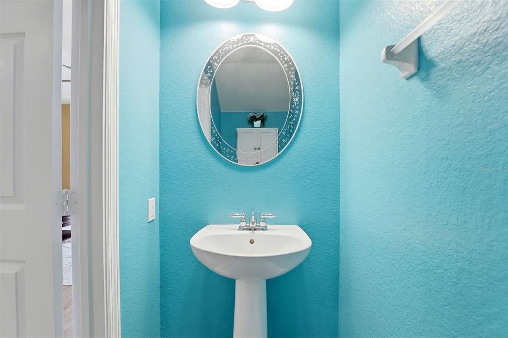 For Sale: $390,000 (3 beds, 2 baths, 1608 Square Feet)