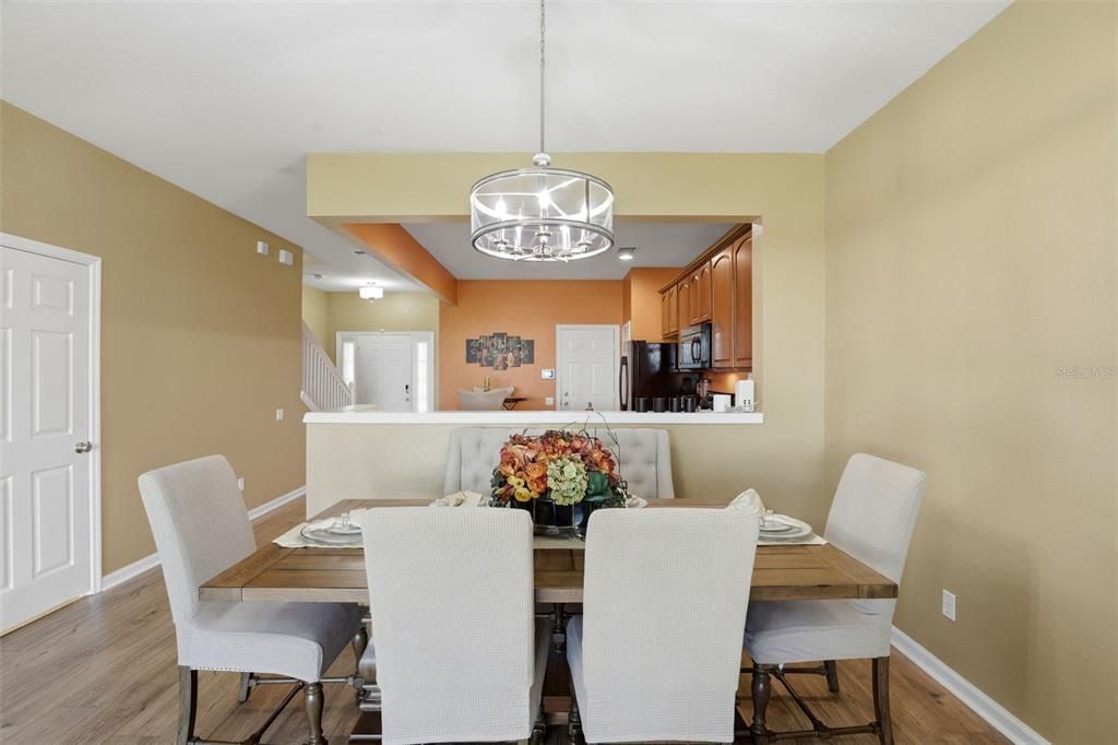 For Sale: $390,000 (3 beds, 2 baths, 1608 Square Feet)