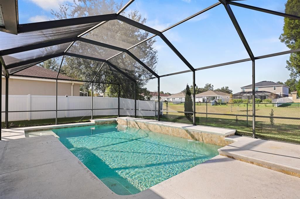 En Venta: $490,000 (4 camas, 2 baños, 2666 Pies cuadrados)