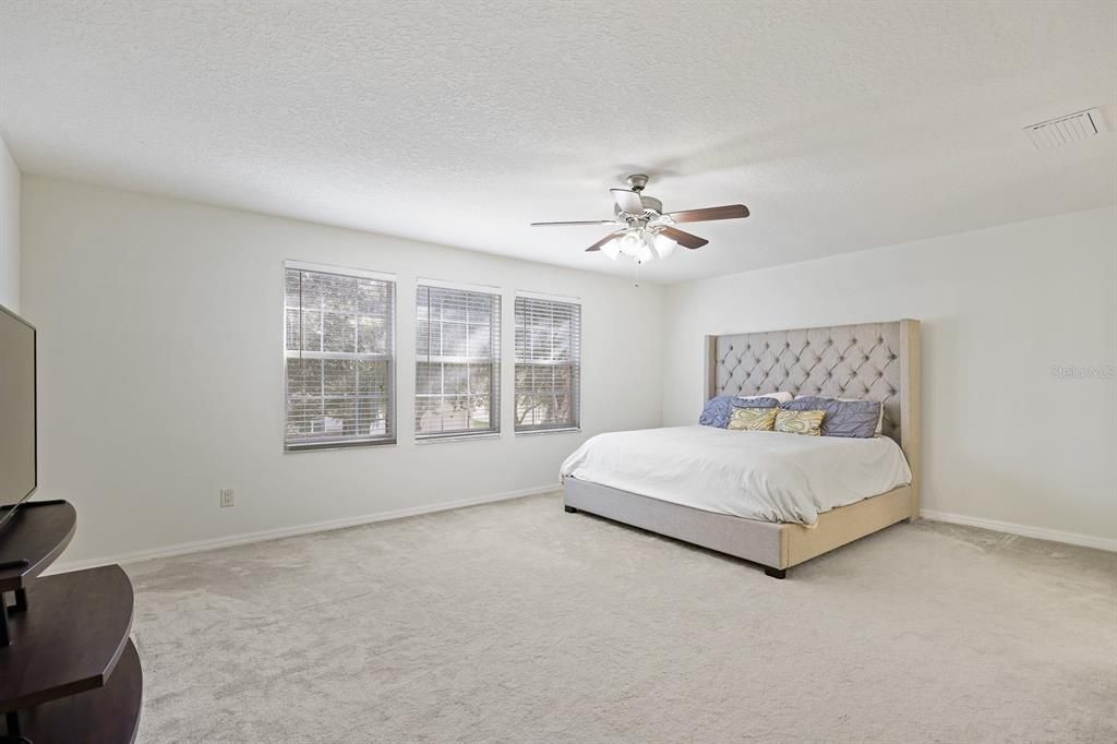 En Venta: $490,000 (4 camas, 2 baños, 2666 Pies cuadrados)