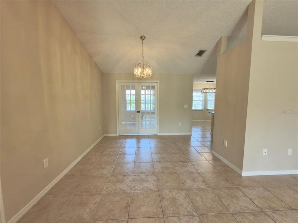 For Rent: $2,149 (2 beds, 2 baths, 1751 Square Feet)