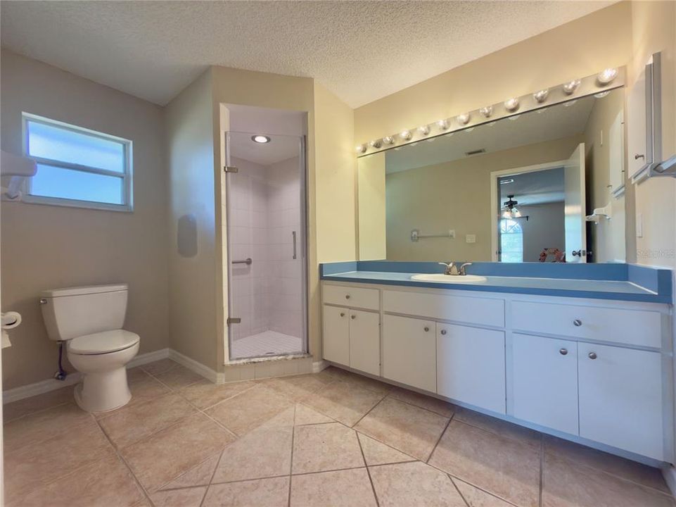 For Rent: $2,149 (2 beds, 2 baths, 1751 Square Feet)
