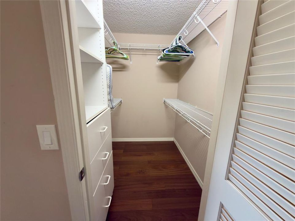 For Rent: $2,149 (2 beds, 2 baths, 1751 Square Feet)