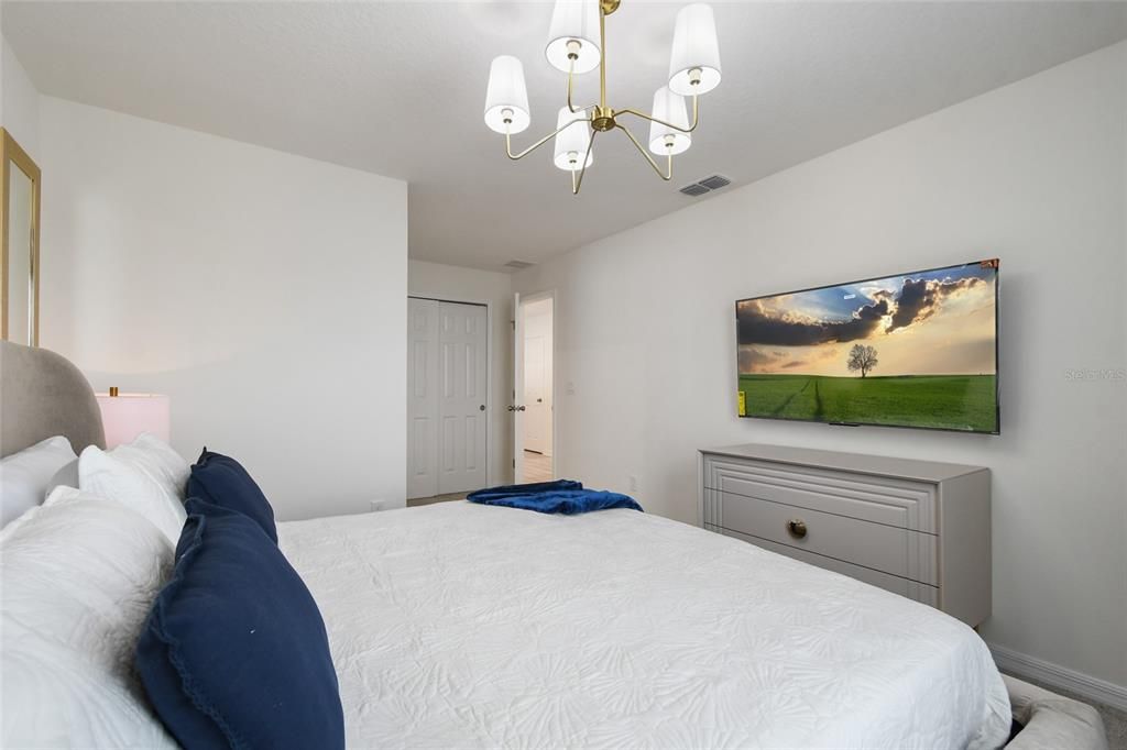 待售: $749,000 (7 贝兹, 6 浴室, 3533 平方英尺)