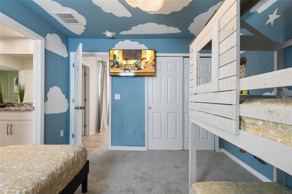 待售: $749,000 (7 贝兹, 6 浴室, 3533 平方英尺)