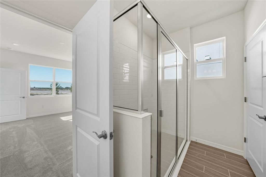 En Venta: $398,190 (4 camas, 2 baños, 2002 Pies cuadrados)